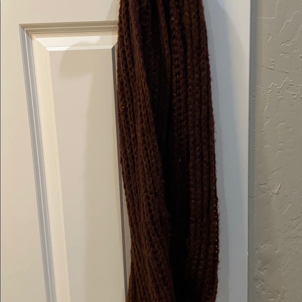 Infinity Scarf - Picture 2 of 3